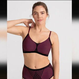 Nwt Honeylove Silhouette Bra